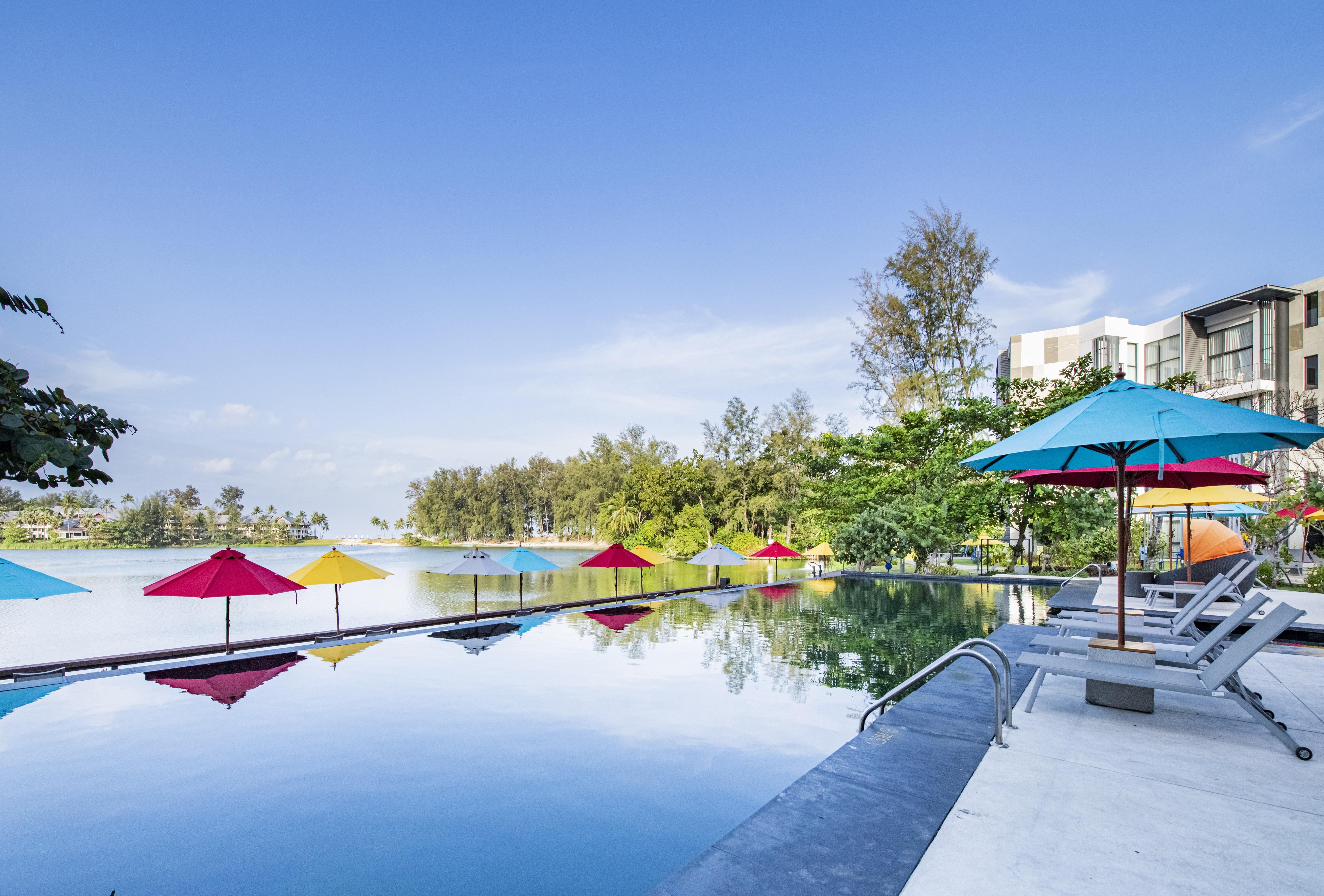 Cassia Phuket Hotel Банг Тао Бийч Екстериор снимка